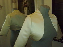 Bolero, tilaustyö. Mahdollista tilata omasta kankaasta.